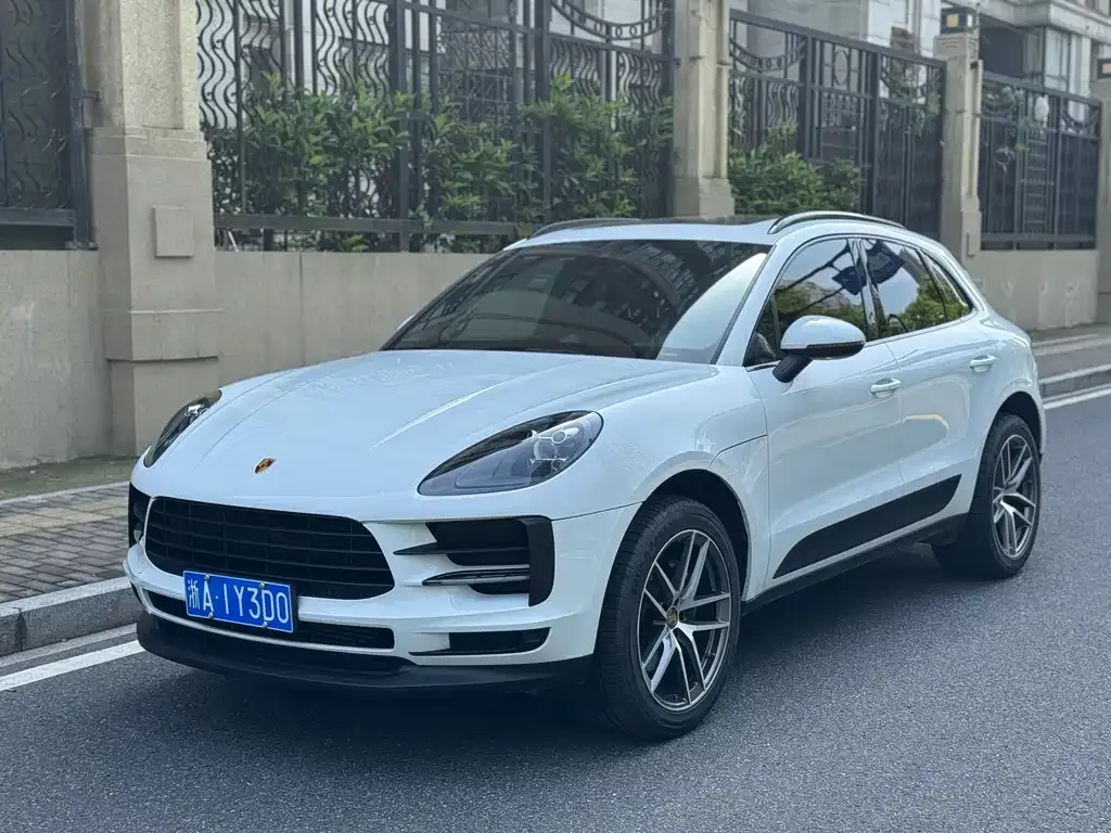 2021 Porsche Macan 2.0T