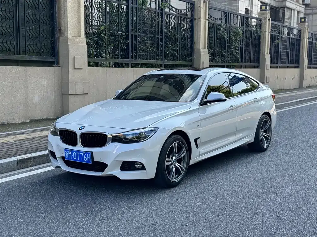 2020 BMW 3 Series GT 320i M