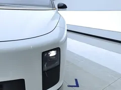2025 Li Auto i6 2WD Standard, белый — фото 5