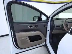 2025 Li Auto i6 2WD Standard, белый — фото 7