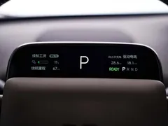 2025 Li Auto i8 Standard, чёрный — фото 16