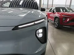 2023 Nio ES6 75kWh, синий — фото 24