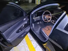 2022 Hyundai Elantra 1.5L CVT LUX, чёрный — фото 14