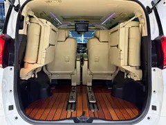 2021 Toyota Alphard Hybrid 2.5L Premium, белый — фото 13