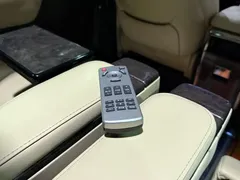 2021 Toyota Alphard Hybrid 2.5L Premium, белый — фото 23