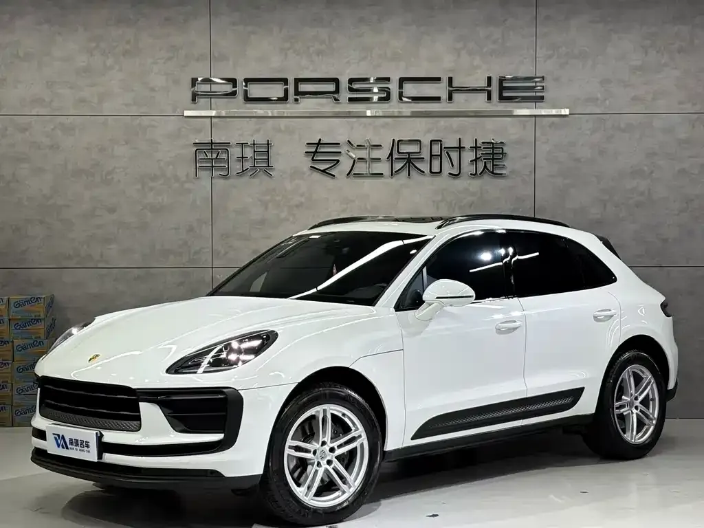 2022 Porsche Macan 2.0T