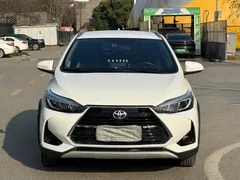 2022 Toyota Yaris L Zhixuan X 1.5L CVT PLUS, белый — фото 2