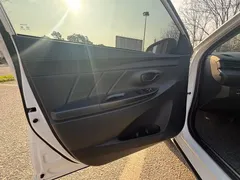 2022 Toyota Yaris L Zhixuan X 1.5L CVT PLUS, белый — фото 7