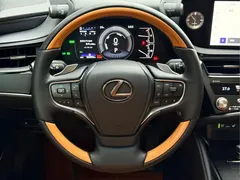 2022 Lexus ES 300h Premium, чёрный — фото 6