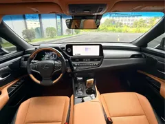2022 Lexus ES 300h Premium, чёрный — фото 8