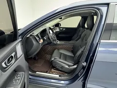 2023 Volvo XC60 T8 PHEV Long Range 4WD Luxury, синий — фото 15