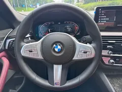 2022 BMW 5 Series 5 525Li M, чёрный — фото 12