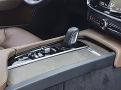 2022 Volvo V90 Cross Country B5 AWD — фото 6