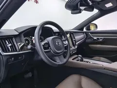 2022 Volvo V90 Cross Country B5 AWD — фото 18