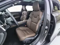 2022 Volvo V90 Cross Country B5 AWD — фото 21