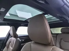 2022 Volvo V90 Cross Country B5 AWD — фото 22