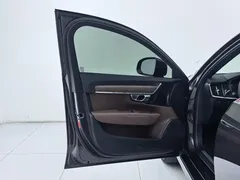 2022 Volvo V90 Cross Country B5 AWD — фото 27