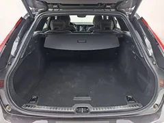 2022 Volvo V90 Cross Country B5 AWD — фото 30