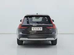 2022 Volvo V90 Cross Country B5 AWD — фото 33