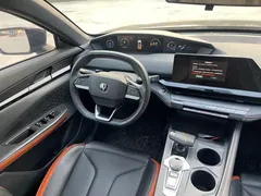 2022 Changan UNI-V 1.5T — фото 13