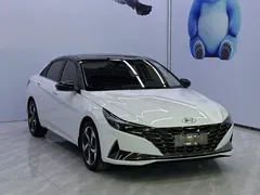 2022 Hyundai Elantra 1.5L CVT LUX Premium, белый — фото 2