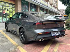 2023 Changan UNI-V 1.5T — фото 6