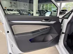 2023 Volkswagen Golf 280TSI DSG Pro, белый — фото 7