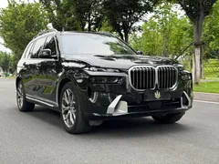 2023 BMW X7 xDrive40i, чёрный — фото 3