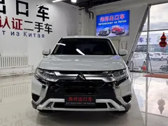 2021 Mitsubishi Outlander 2.0L 2WD 5, белый — фото 2