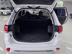 2021 Mitsubishi Outlander 2.0L 2WD 5, белый — фото 14