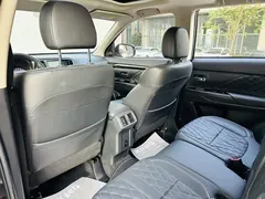 2021 Mitsubishi Outlander 2.4L 4WD 7, чёрный — фото 9