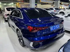 2022 Audi A3L Limousine 35 TFSI, синий — фото 15
