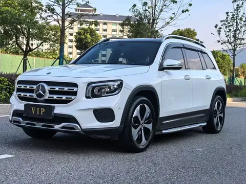 2021 Mercedes-Benz GLB 200