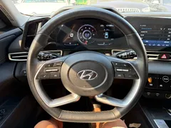 2022 Hyundai Elantra 1.5L CVT LUX Premium, белый — фото 14