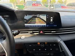 2022 Hyundai Elantra 1.5L CVT LUX Premium, белый — фото 15