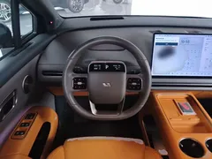 2025 Li Auto i8 Standard, чёрный — фото 11