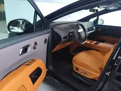 2025 Li Auto i8 Standard, чёрный — фото 16