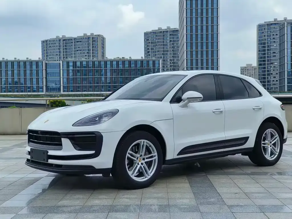 2023 Porsche Macan 2.0T