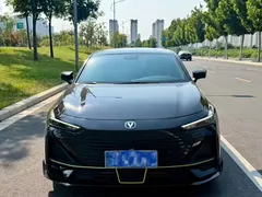 2022 Changan UNI-V 1.5T Sport, чёрный — фото 2