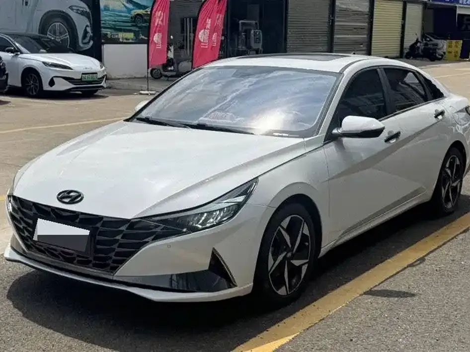 2022 Hyundai Elantra 1.5L CVT GLX Elite
