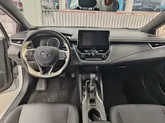 2021 Toyota Levin Hybrid 1.8H E-CVT Sport, белый — фото 5