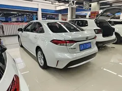 2021 Toyota Levin Hybrid 1.8H E-CVT Sport, белый — фото 12