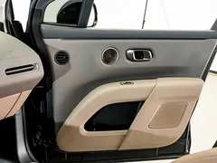 2025 Li Auto i8, чёрный — фото 17