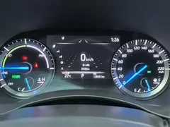 2021 Toyota Crown Kluger 2.5L HEV 4WD Elite, белый — фото 14