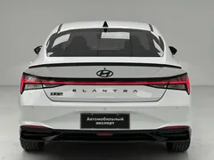 2022 Hyundai Elantra 1.5L CVT 20, белый — фото 19
