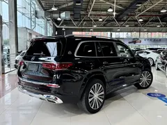 2021 Mercedes-Benz Maybach GLS 600 4MATIC, чёрный — фото 32