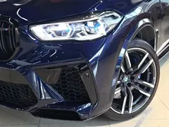 2022 BMW X5 M, синий — фото 12