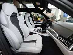 2022 BMW X5 M, синий — фото 33