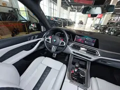2022 BMW X5 M, синий — фото 37