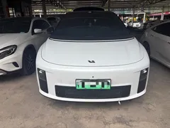 2025 Li Auto i6 2WD, белый — фото 2